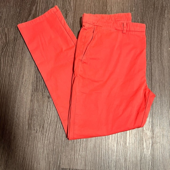 Vineyard Vines Relaxed Pink and Red Jeans - Picture 3 of 15